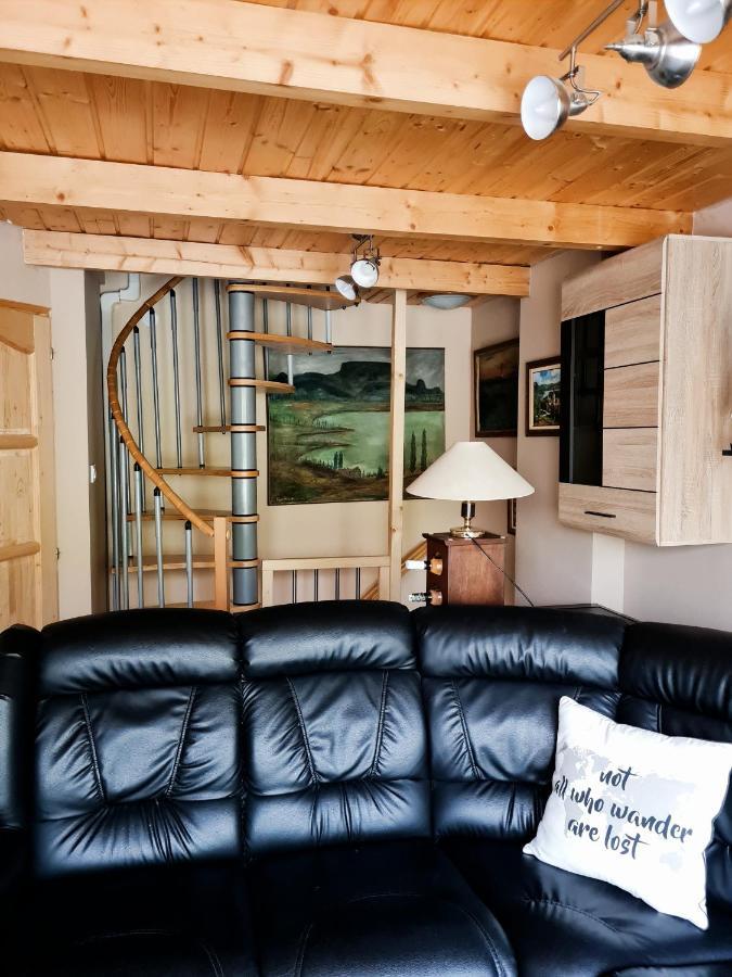 Flamingo Holiday home Balatonszarszo